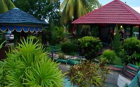 Wonua Monapa Hotel Resort