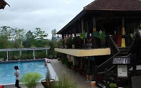 Wonua Monapa Hotel Resort